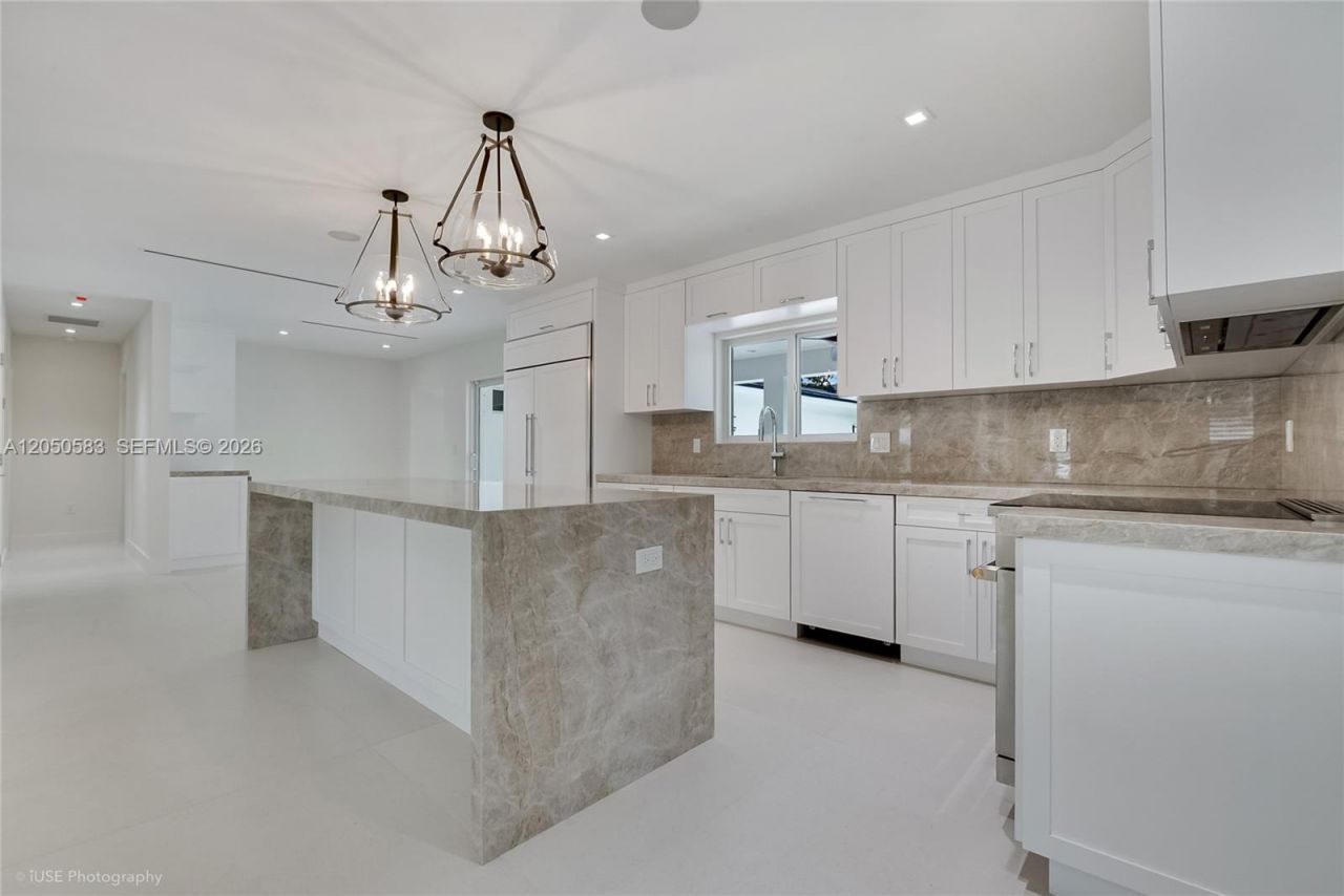 7107 SW 63rd Ave , South Miami, FL 33143 Photo