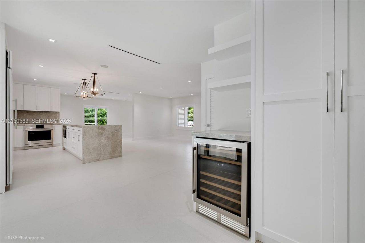 7107 SW 63rd Ave , South Miami, FL 33143 Photo