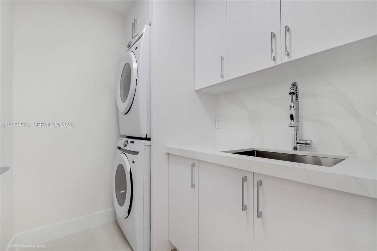 7107 SW 63rd Ave , South Miami, FL 33143 Photo