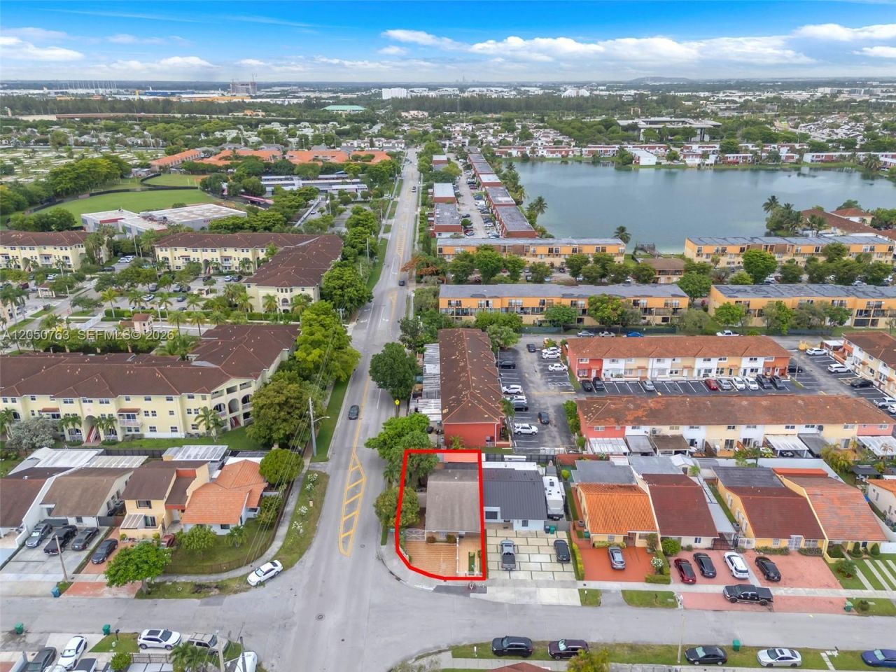 10873 NW 1st Ln , Unit 10873, Miami, FL 33172 Photo