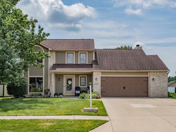627 Wyss Ridge Drive, Fort Wayne, IN 46819