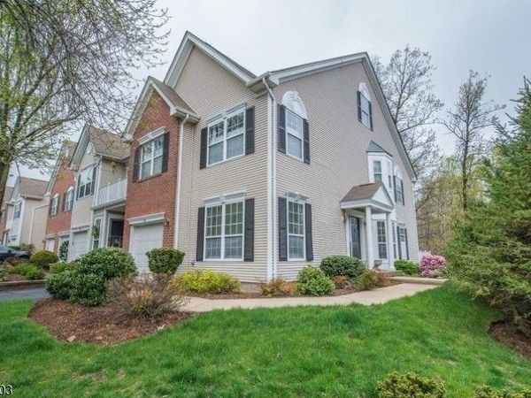 84 Constitution Way Ondo, Bernards, NJ 07920