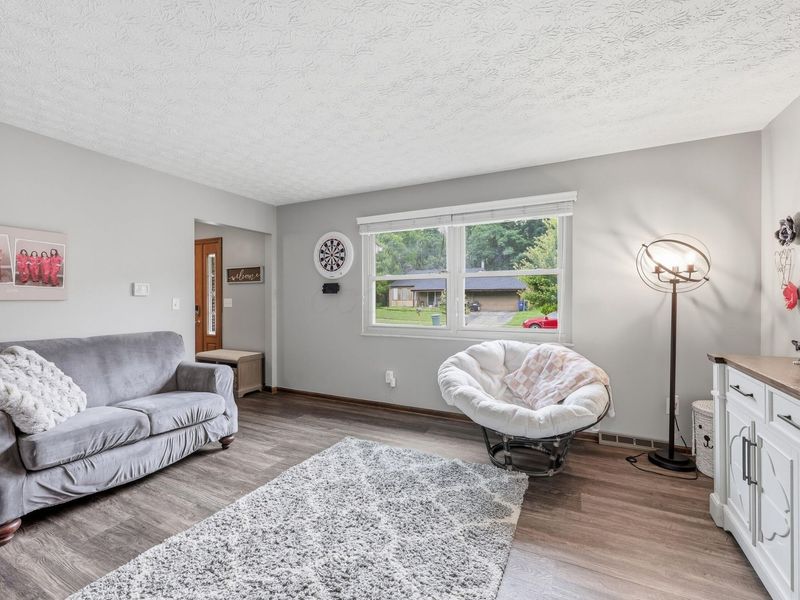 2949 Heatherleaf Way, Columbus, OH 43231 Photo 5
