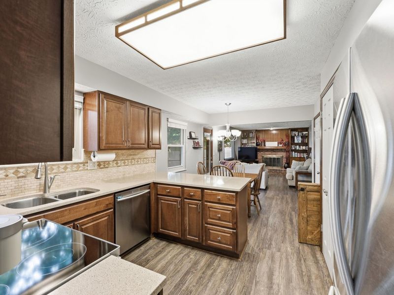 2949 Heatherleaf Way, Columbus, OH 43231 Photo 8