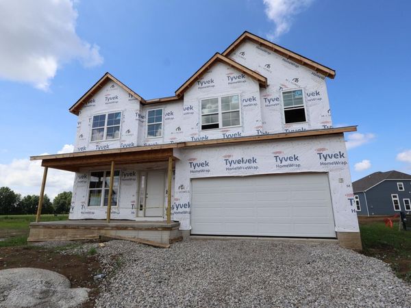 400 Royal Fern Lane , Lewis Center, OH 43035
