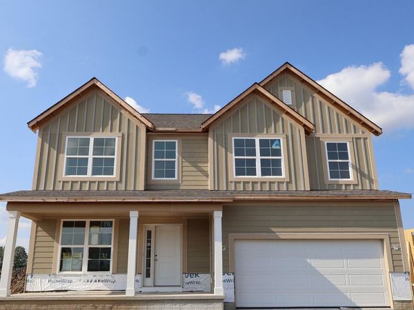 400 Royal Fern Lane, Lewis Center, OH 43035