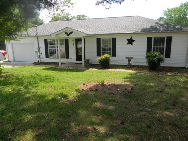 102 McKinney St , Estill Springs, TN 37330