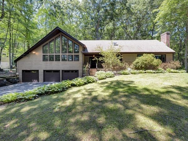 6 Laurelwood Dr, Oxford, MA 01537