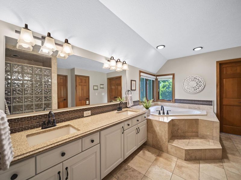 2908 Atoll Drive, Lewis Center, OH 43035 Photo 16