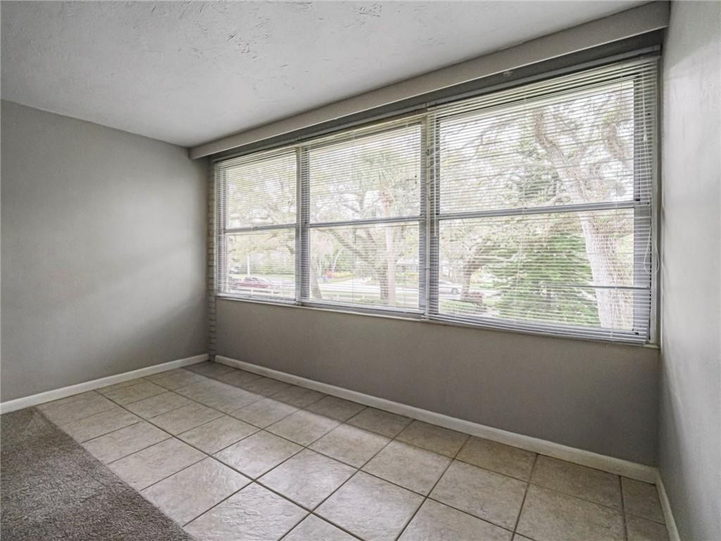 677 Royal Palm Boulevard, Unit 12, Vero Beach, FL 32960 Photo