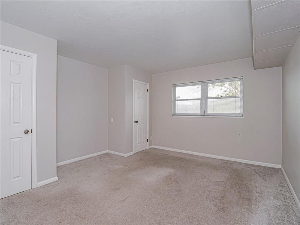677 Royal Palm Boulevard, Unit 12, Vero Beach, FL 32960 Photo