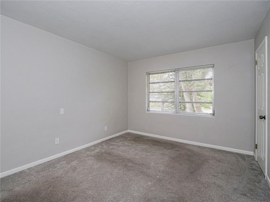677 Royal Palm Boulevard, Unit 12, Vero Beach, FL 32960 Photo
