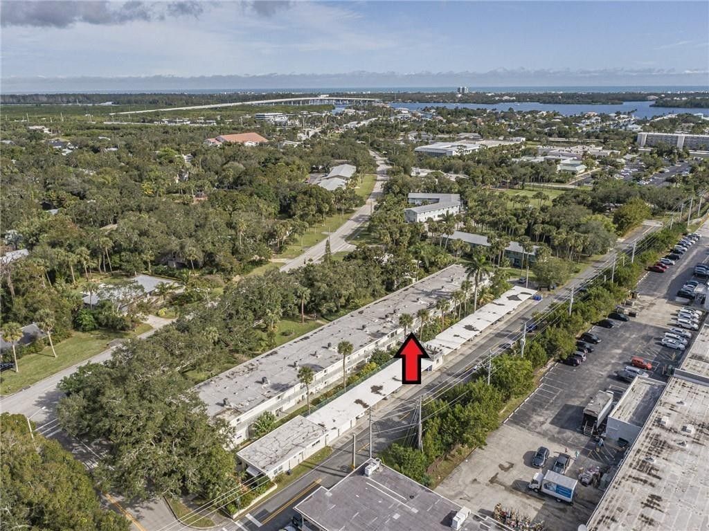 677 Royal Palm Boulevard, Unit 12, Vero Beach, FL 32960 Photo