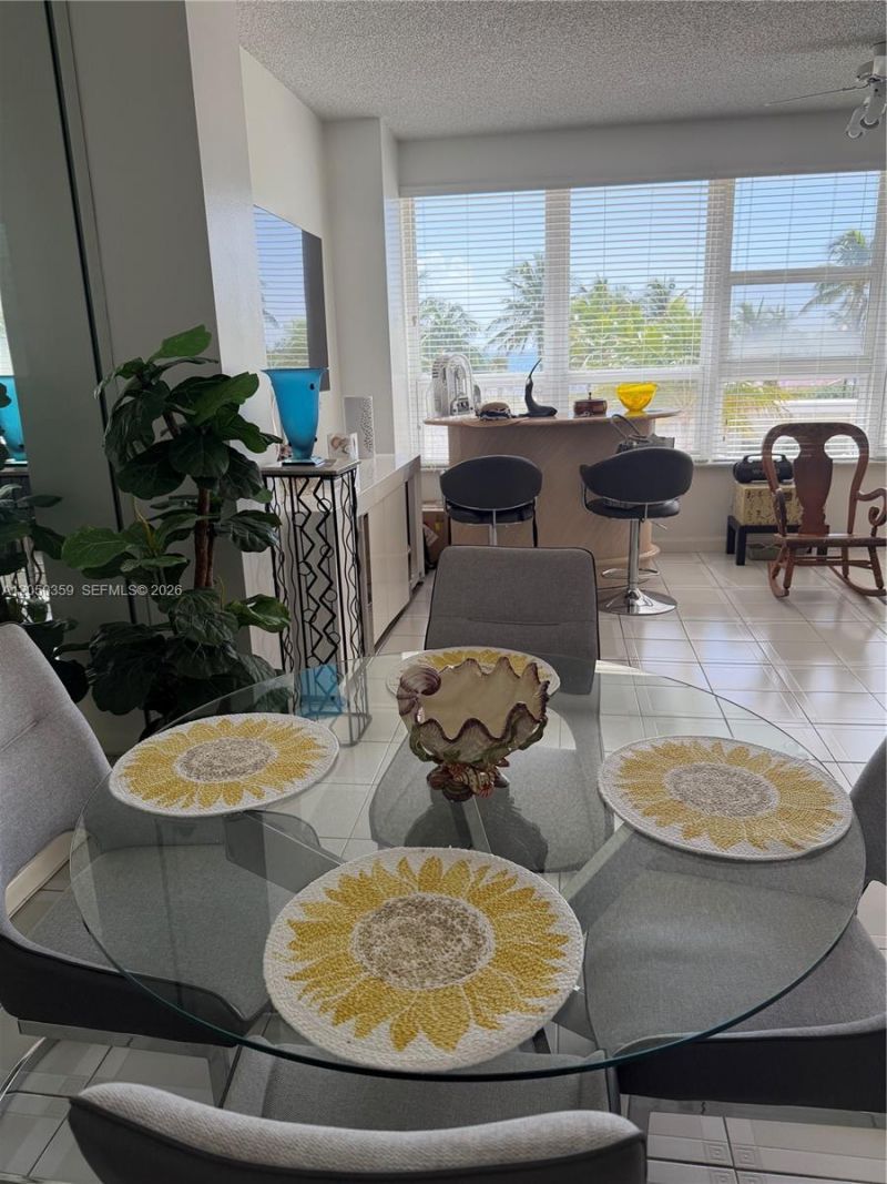 4925 Collins Ave, Unit 2D, Miami Beach, FL 33140 Photo