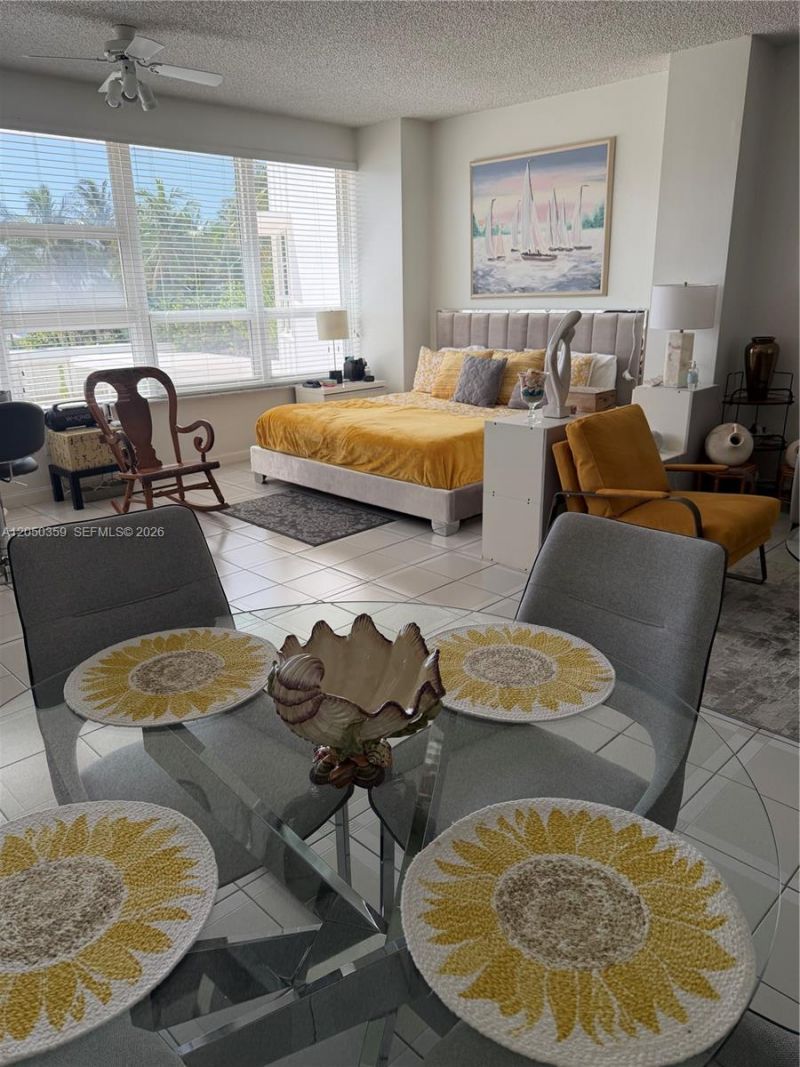 4925 Collins Ave, Unit 2D, Miami Beach, FL 33140 Photo
