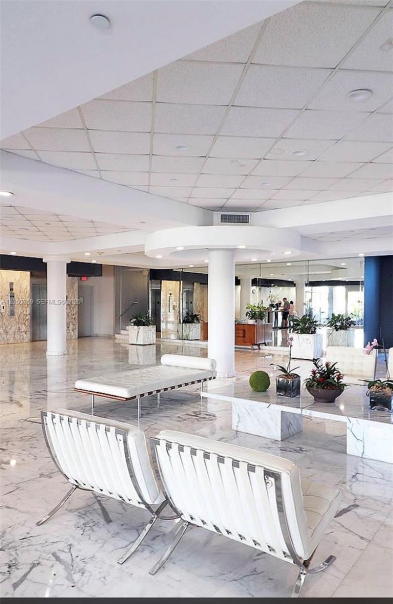 4925 Collins Ave, Unit 2D, Miami Beach, FL 33140 Photo
