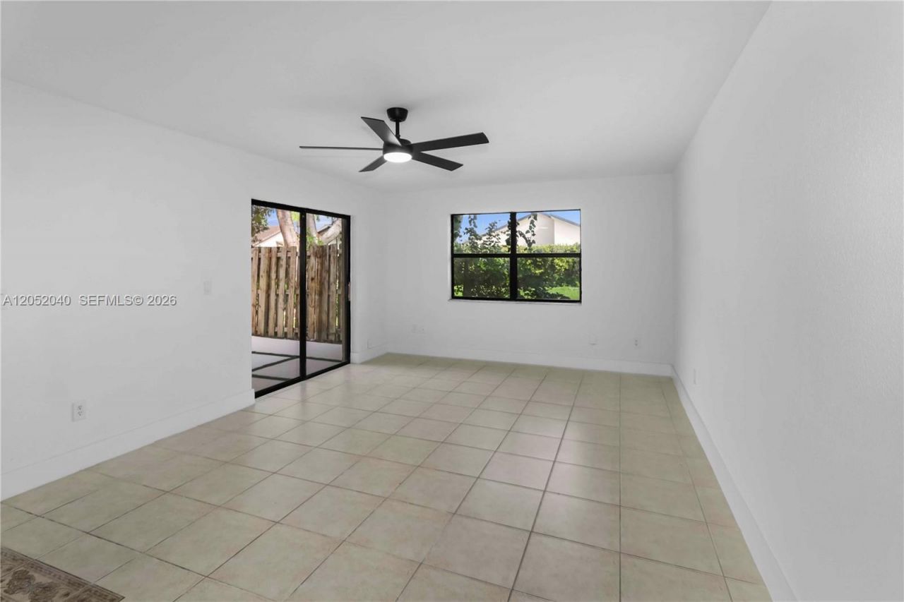 14213 SW 94th Cir Ln , Unit 104-8, Miami, FL 33186 Photo