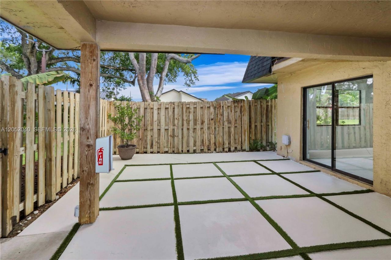 14213 SW 94th Cir Ln , Unit 104-8, Miami, FL 33186 Photo