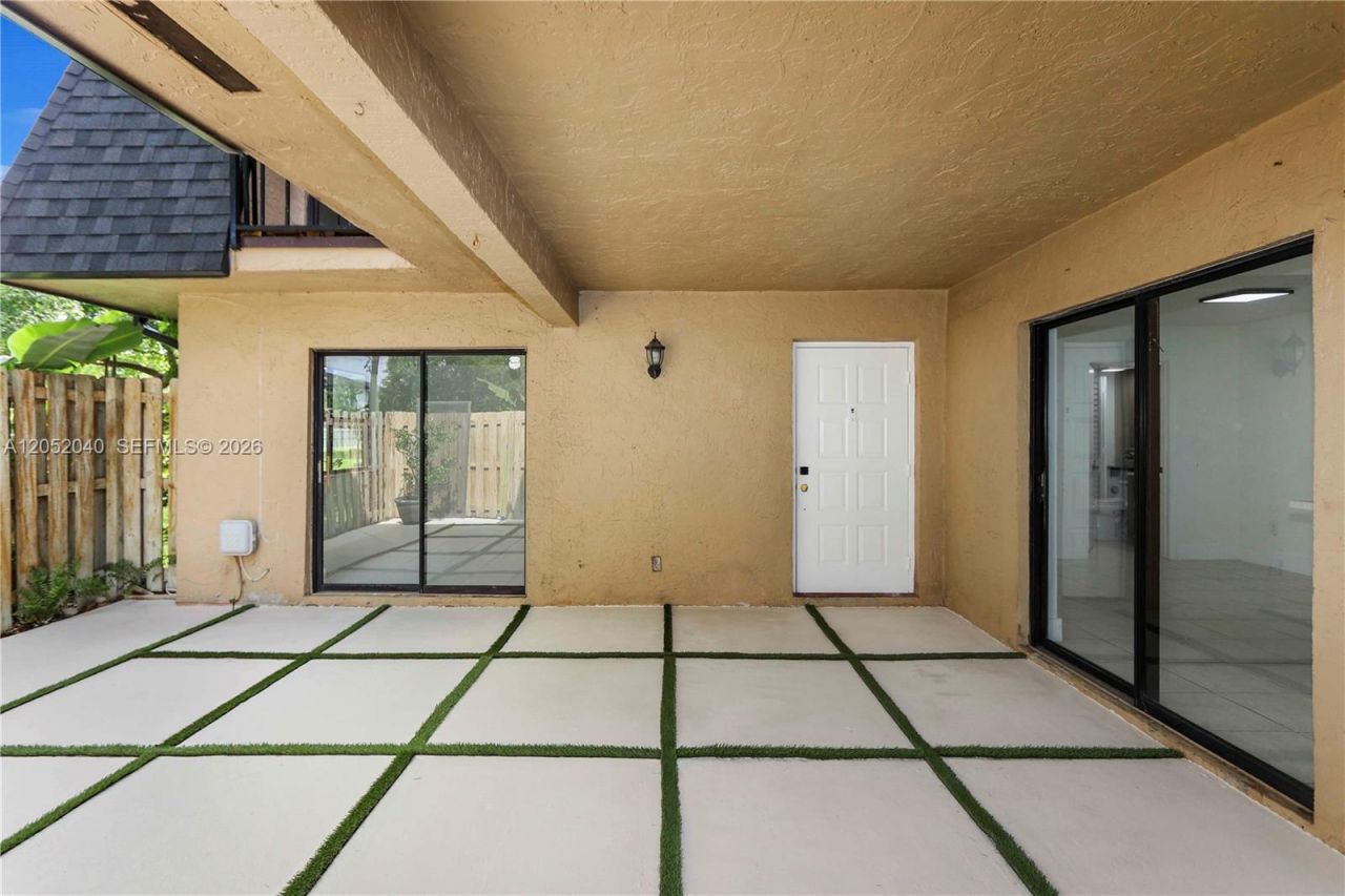 14213 SW 94th Cir Ln , Unit 104-8, Miami, FL 33186 Photo