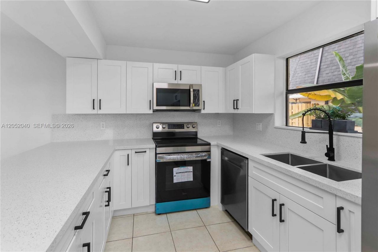 14213 SW 94th Cir Ln , Unit 104-8, Miami, FL 33186 Photo