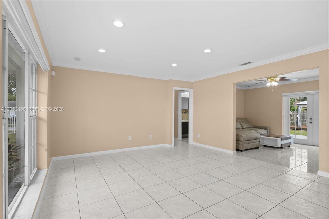 10761 SW 153rd St , Miami, FL 33157 Photo