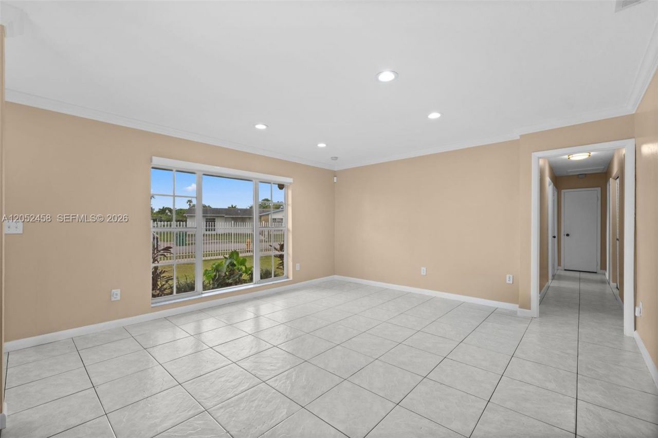 10761 SW 153rd St , Miami, FL 33157 Photo