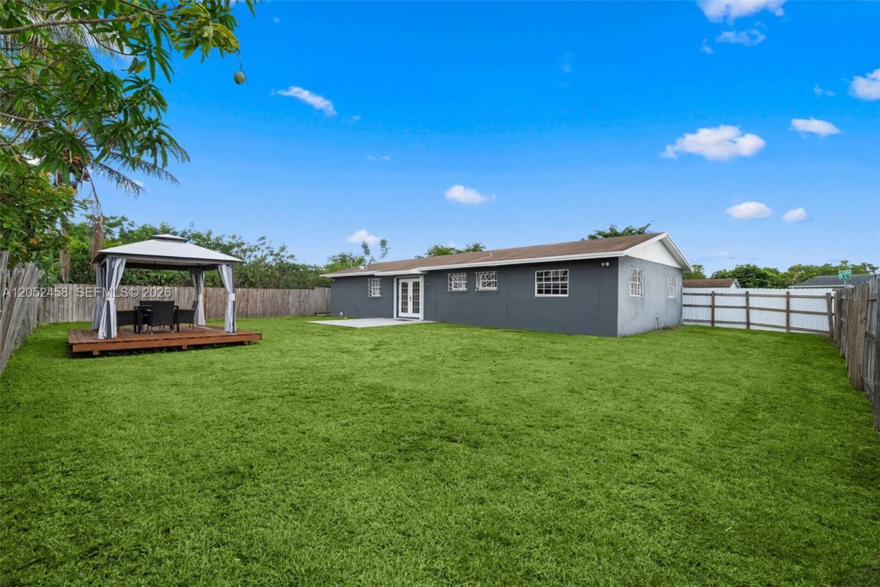 10761 SW 153rd St , Miami, FL 33157 Photo