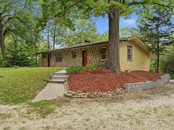 750 N MAIN Street, East Peoria, IL 61611