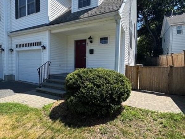 45 Crescent Rd, Unit 45, Needham, MA 02494