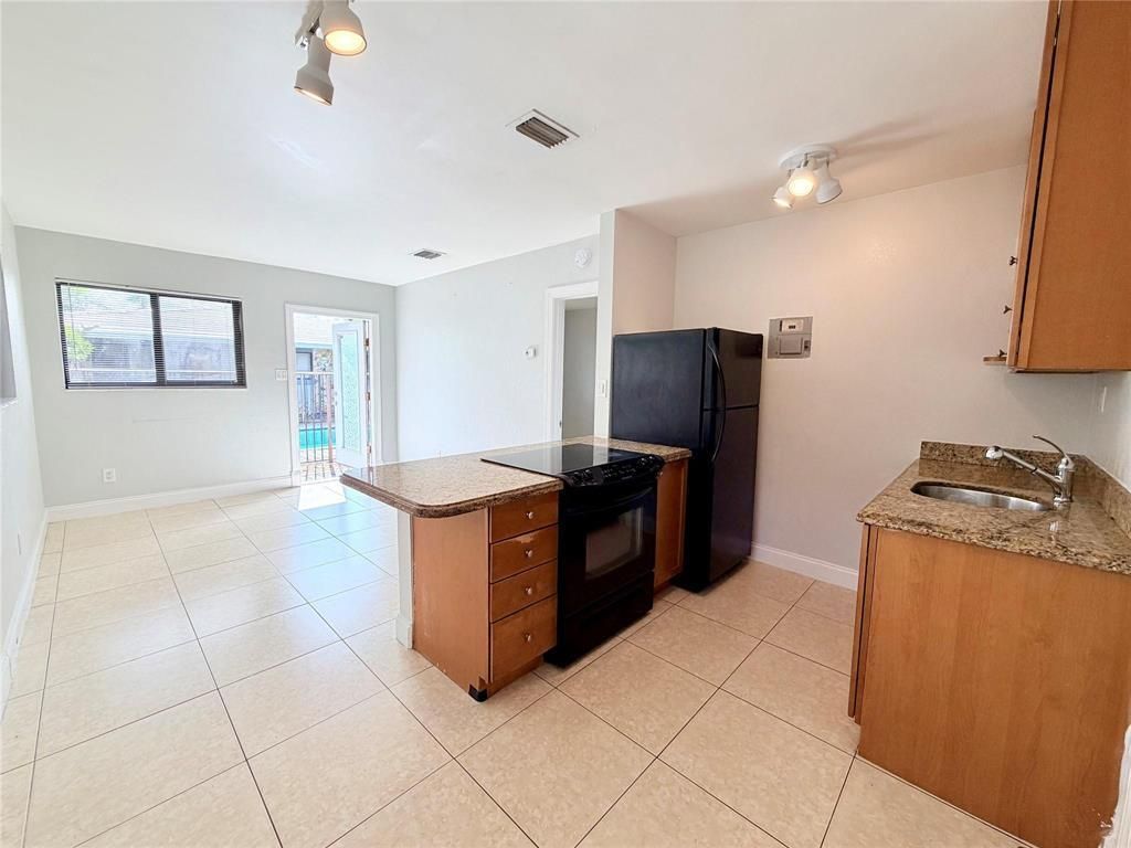 1023 NW 1st Avenue, Unit Apt.4, Fort Lauderdale, FL 33311 Photo