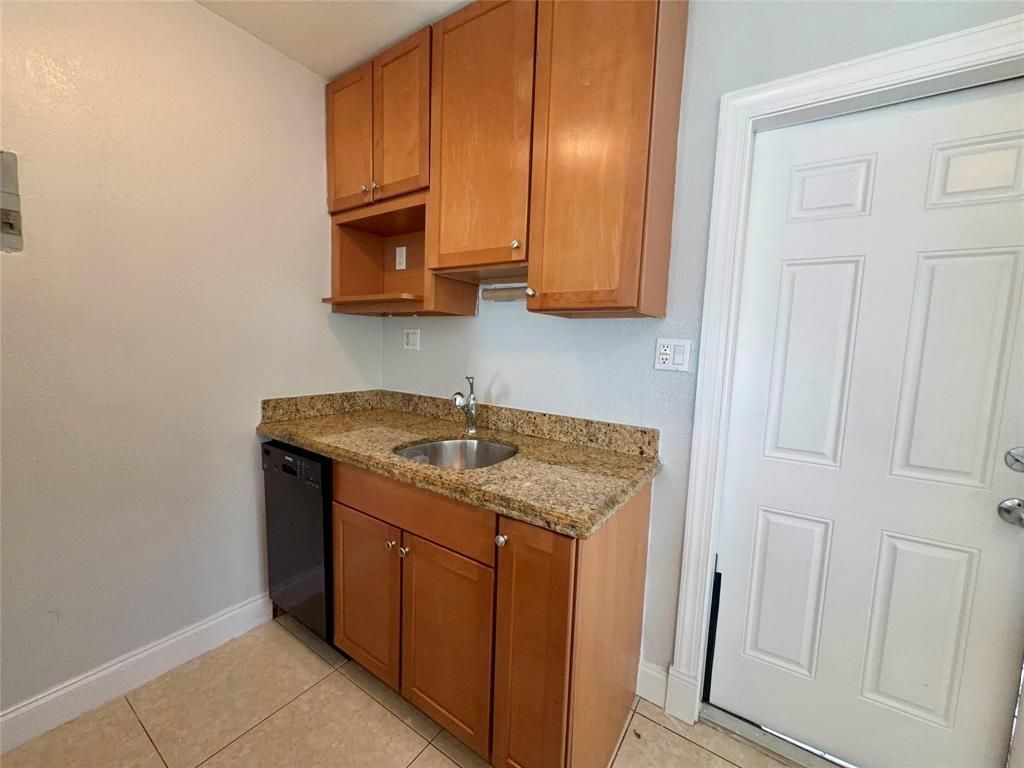 1023 NW 1st Avenue, Unit Apt.4, Fort Lauderdale, FL 33311 Photo