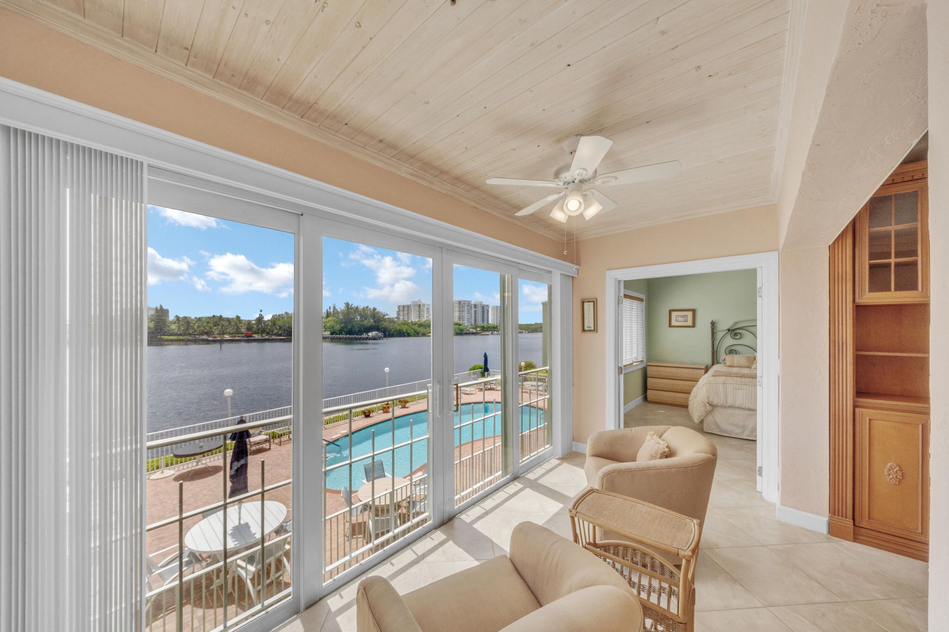 711 NE Harbour Terrace, Unit 409, Boca Raton, FL 33431 Photo