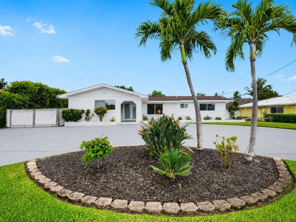 7951 W Lake Drive, Lake Clarke Shores, FL 33406