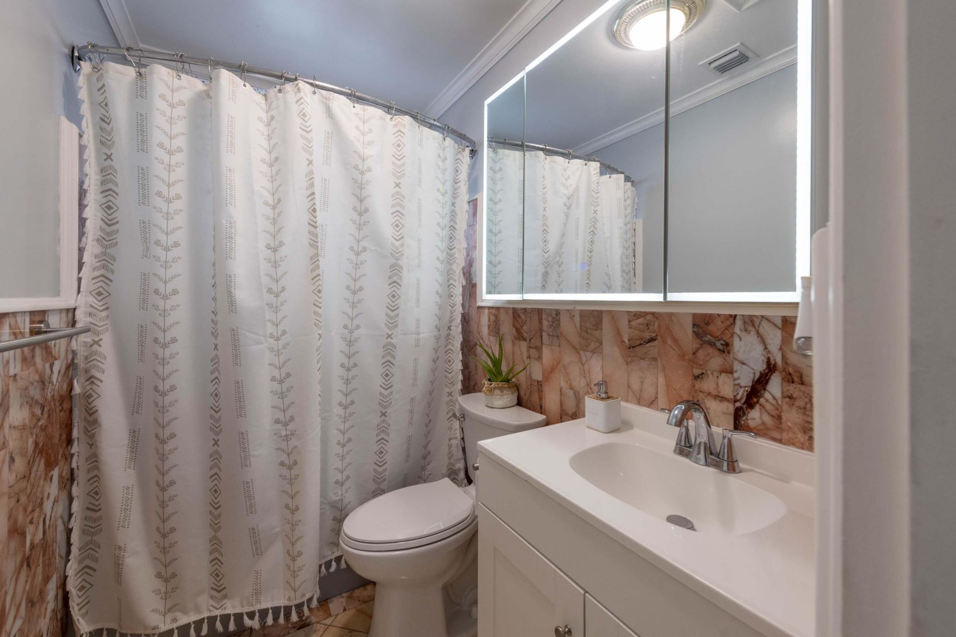 7951 W Lake Drive, Lake Clarke Shores, FL 33406 Photo