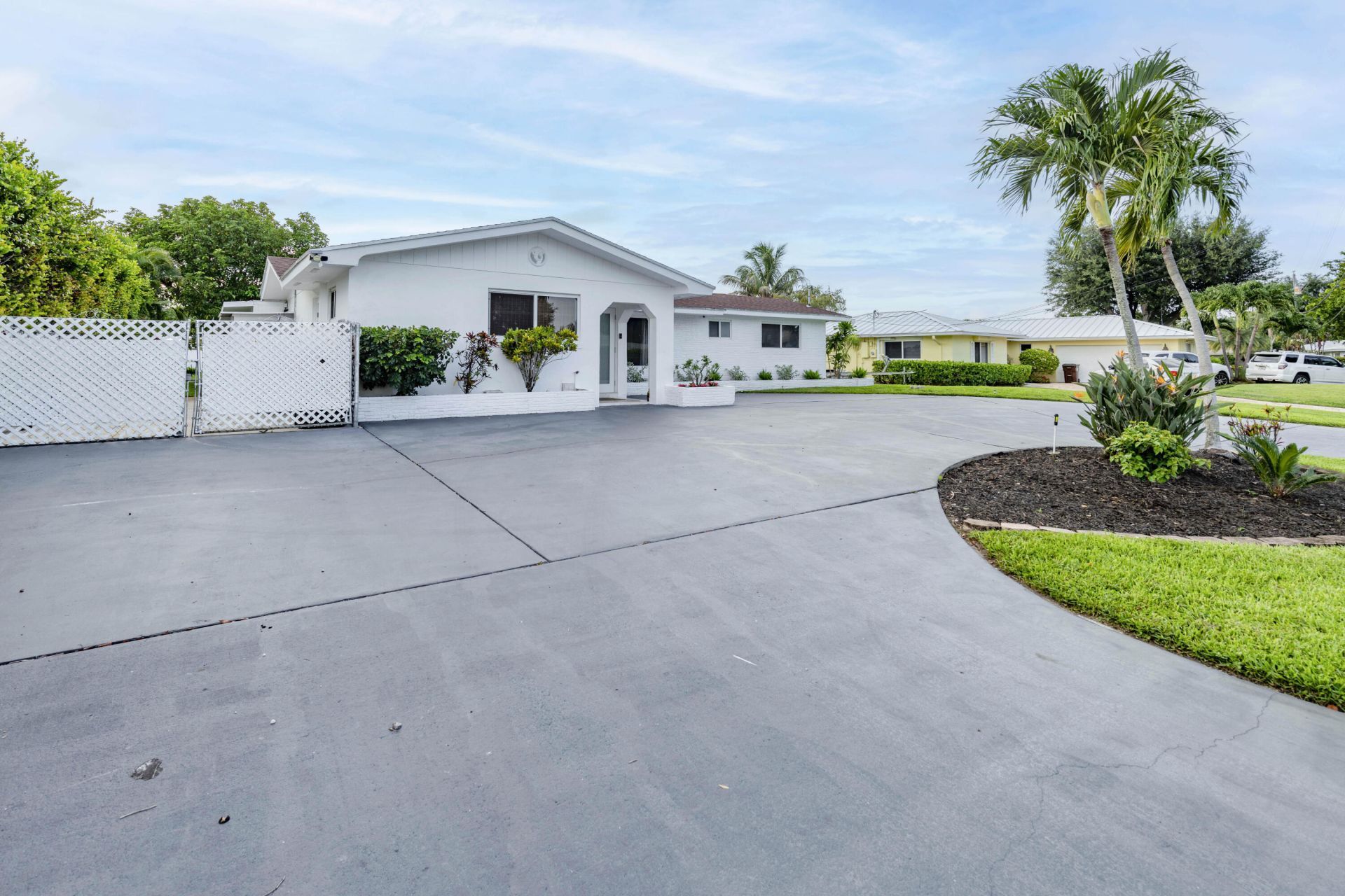 7951 W Lake Drive, Lake Clarke Shores, FL 33406 Photo