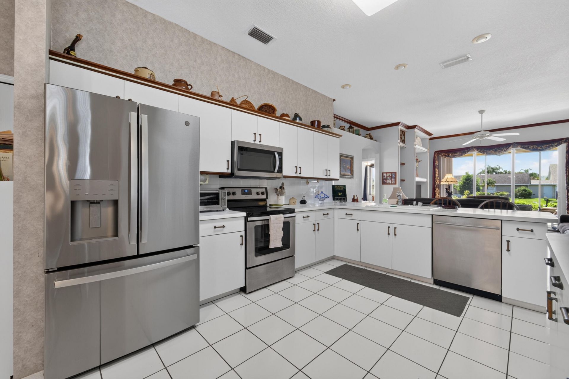 562 NW Lambrusco Drive, Port Saint Lucie, FL 34986 Photo