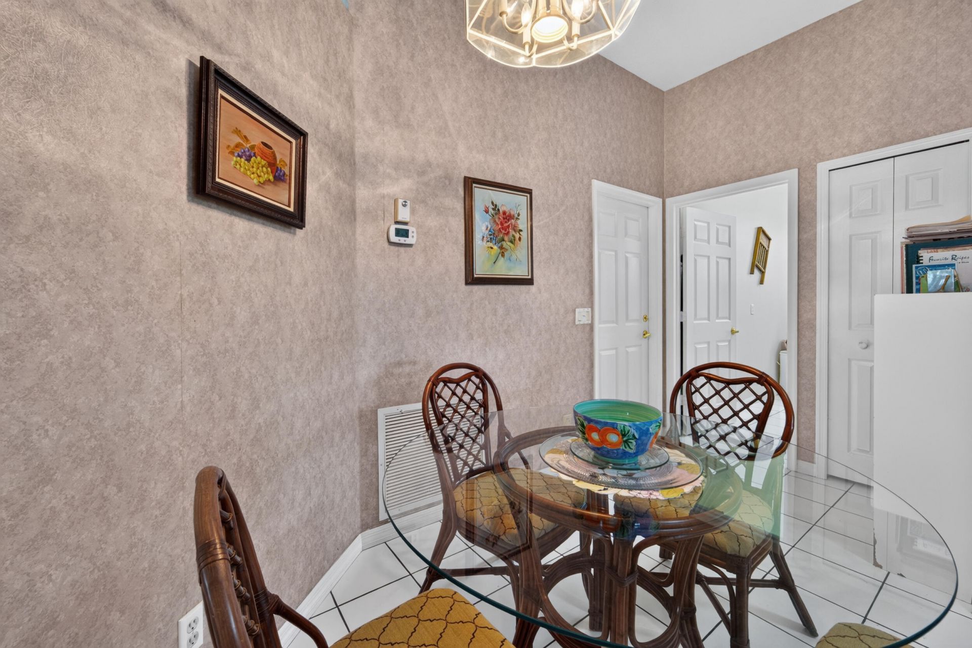 562 NW Lambrusco Drive, Port Saint Lucie, FL 34986 Photo