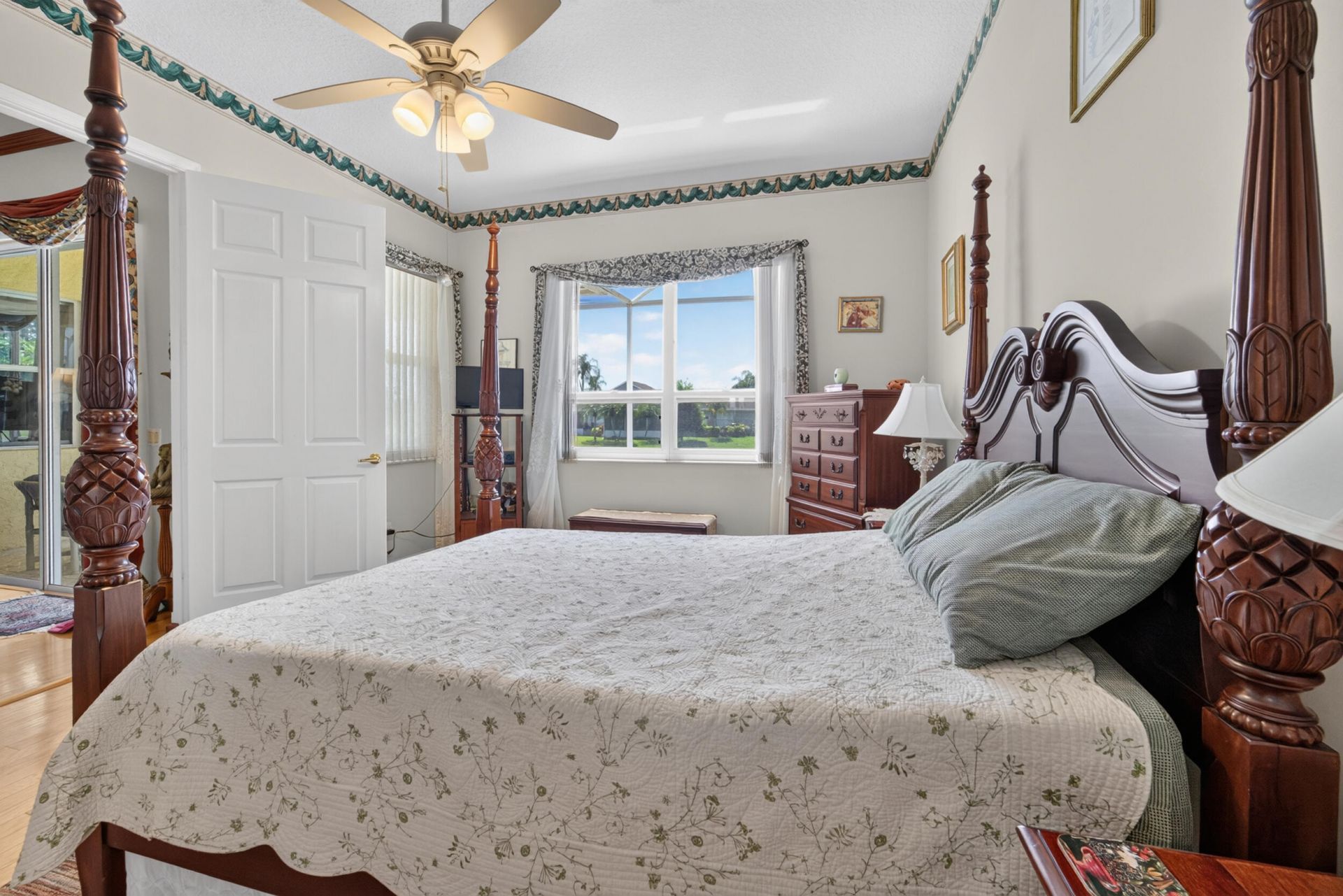 562 NW Lambrusco Drive, Port Saint Lucie, FL 34986 Photo