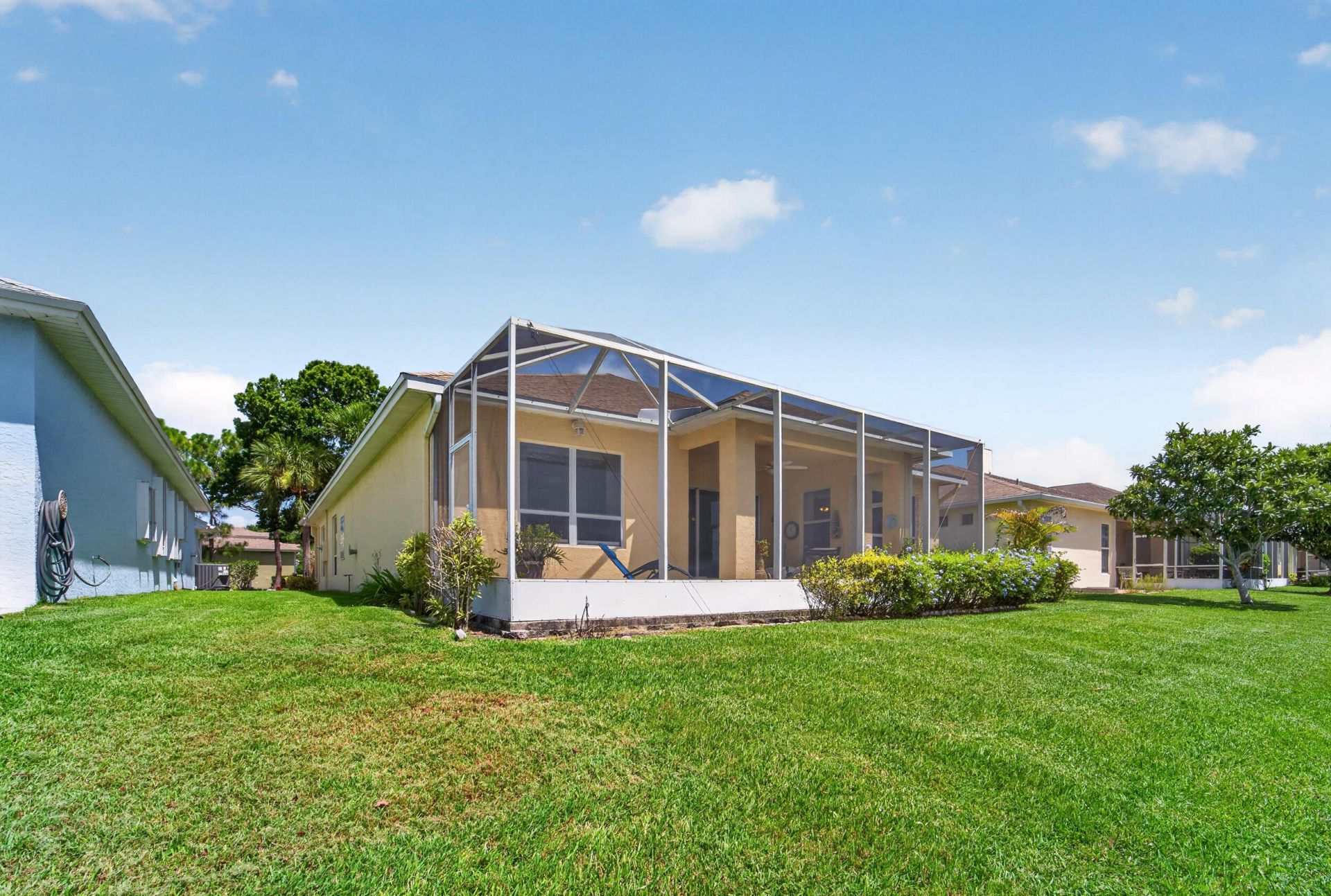 562 NW Lambrusco Drive, Port Saint Lucie, FL 34986 Photo