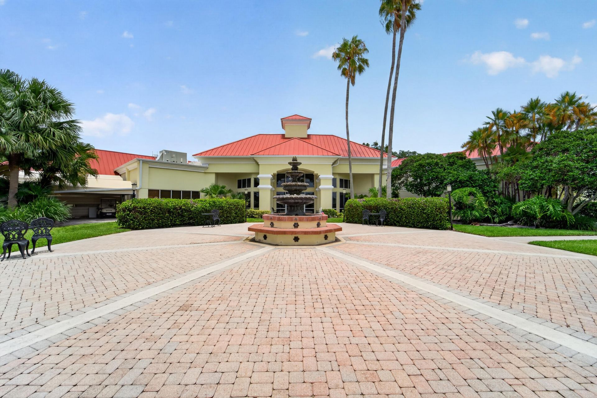 562 NW Lambrusco Drive, Port Saint Lucie, FL 34986 Photo