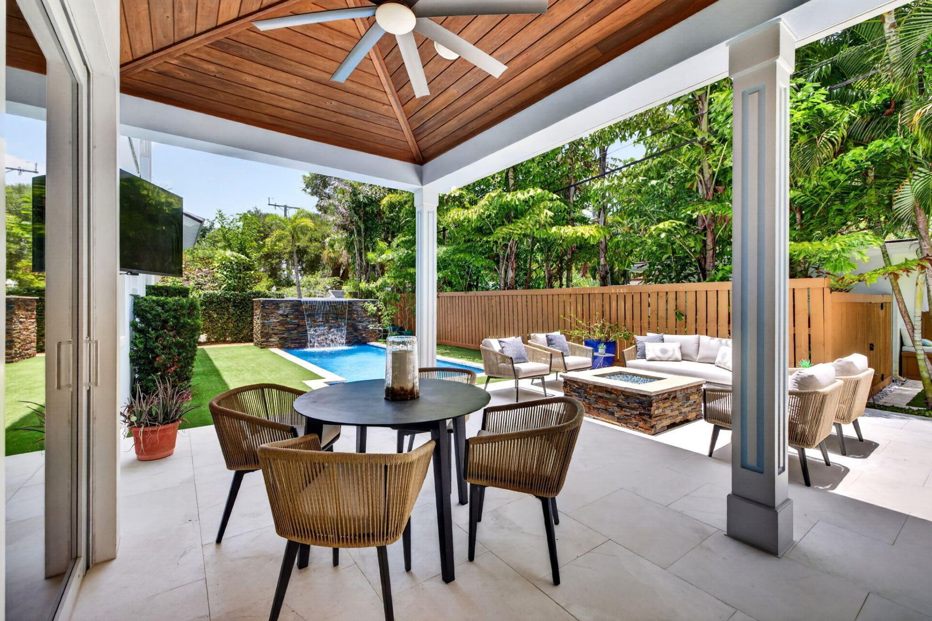 1329 SE 13th Terrace, Fort Lauderdale, FL 33316 Photo