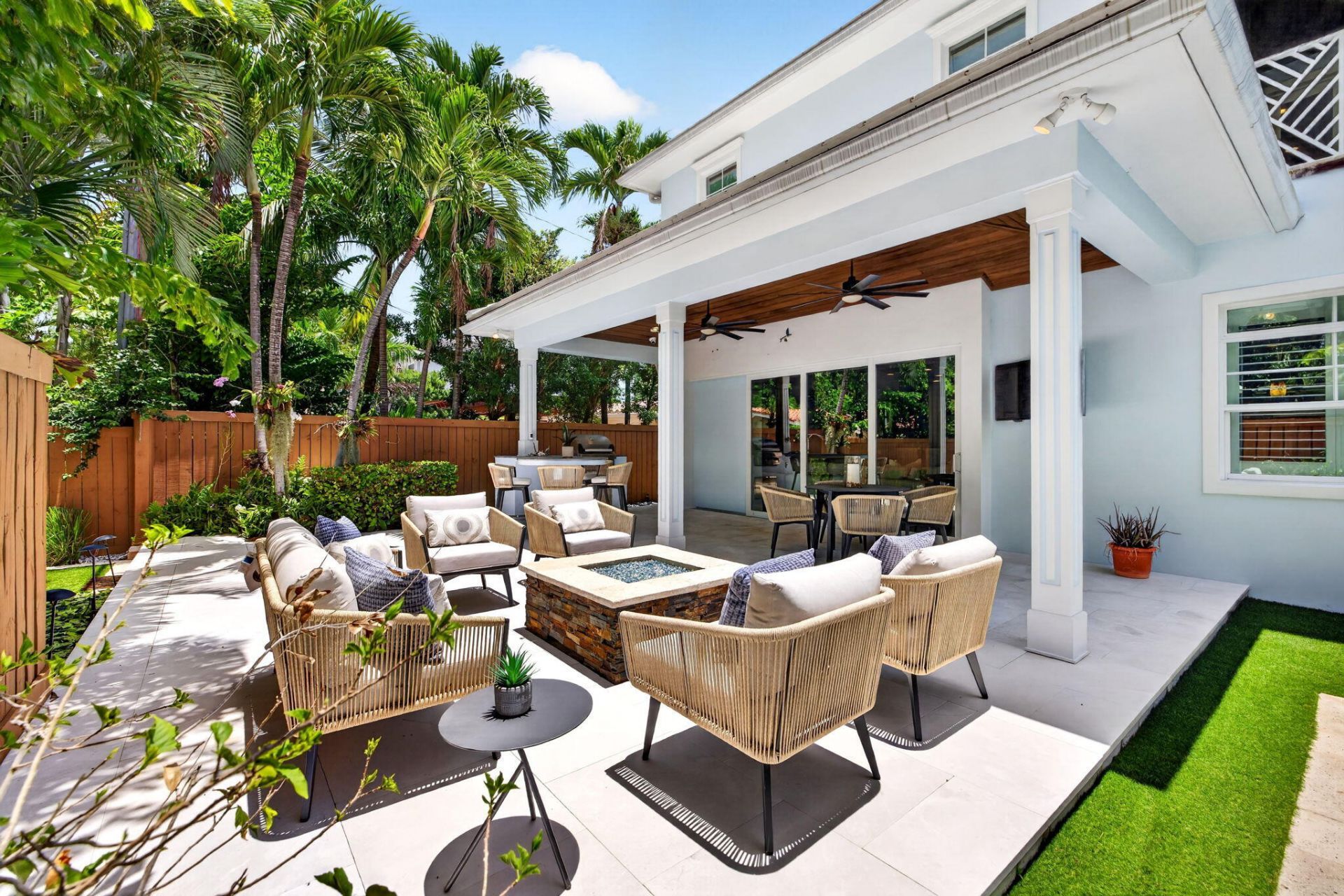 1329 SE 13th Terrace, Fort Lauderdale, FL 33316 Photo