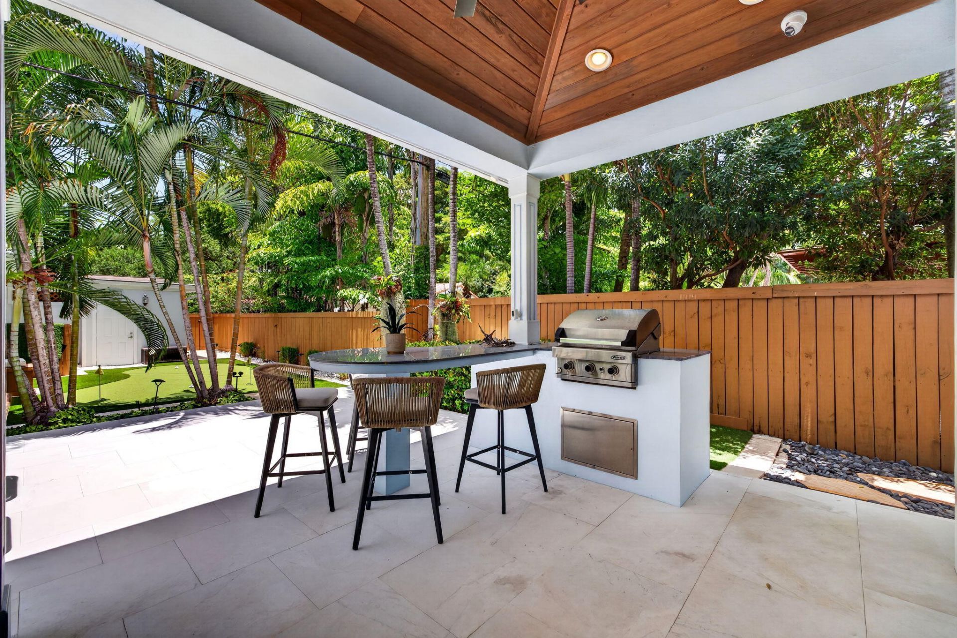 1329 SE 13th Terrace, Fort Lauderdale, FL 33316 Photo