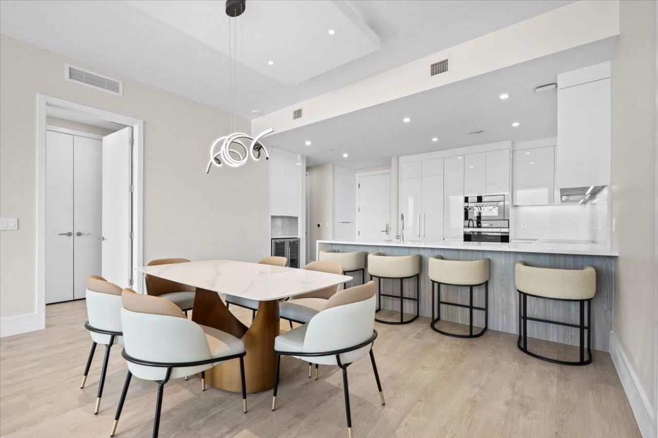 220 Lake Shore Drive, Unit 917, Lake Park, FL 33403 Photo
