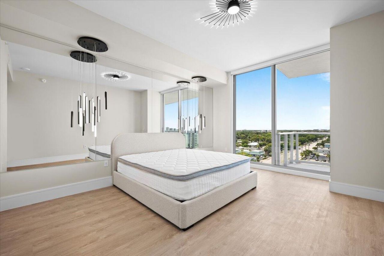 220 Lake Shore Drive, Unit 917, Lake Park, FL 33403 Photo