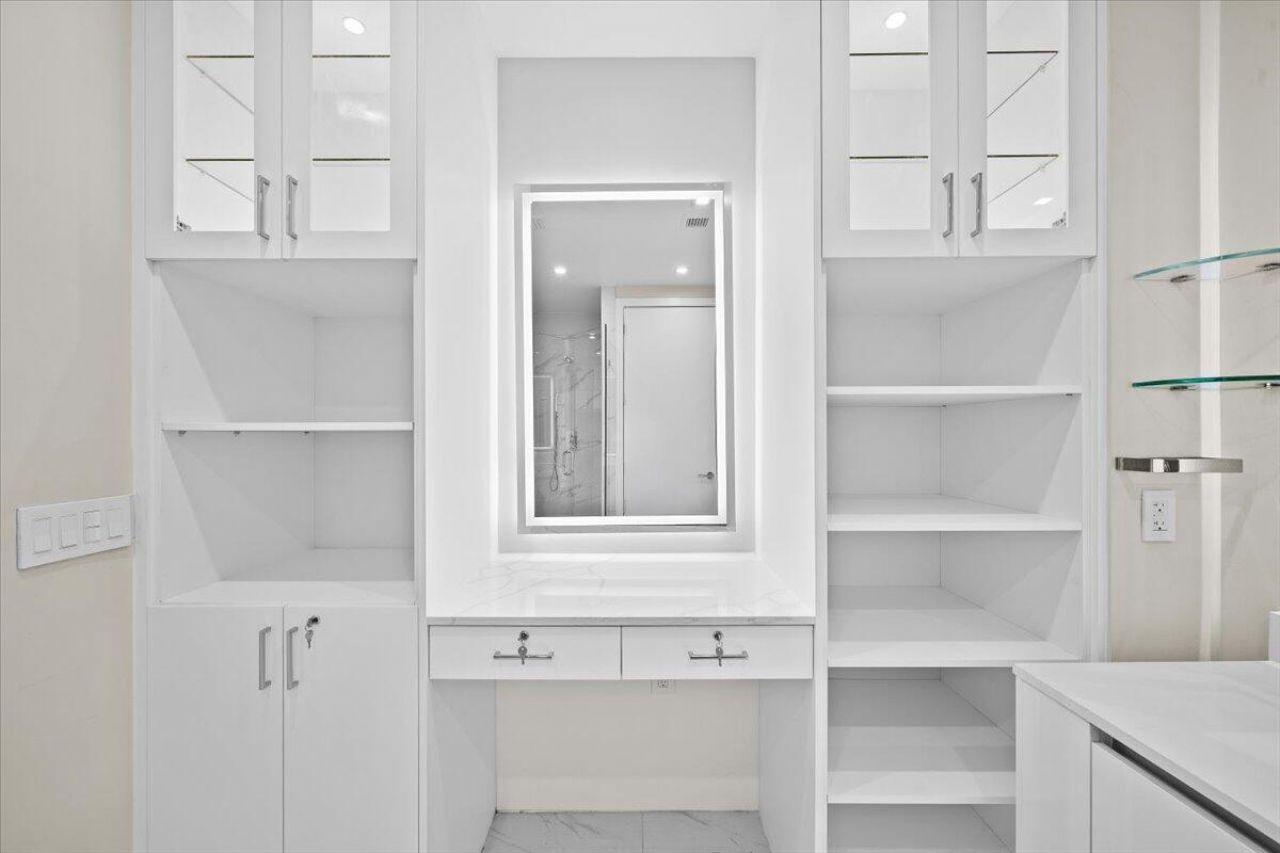 220 Lake Shore Drive, Unit 917, Lake Park, FL 33403 Photo