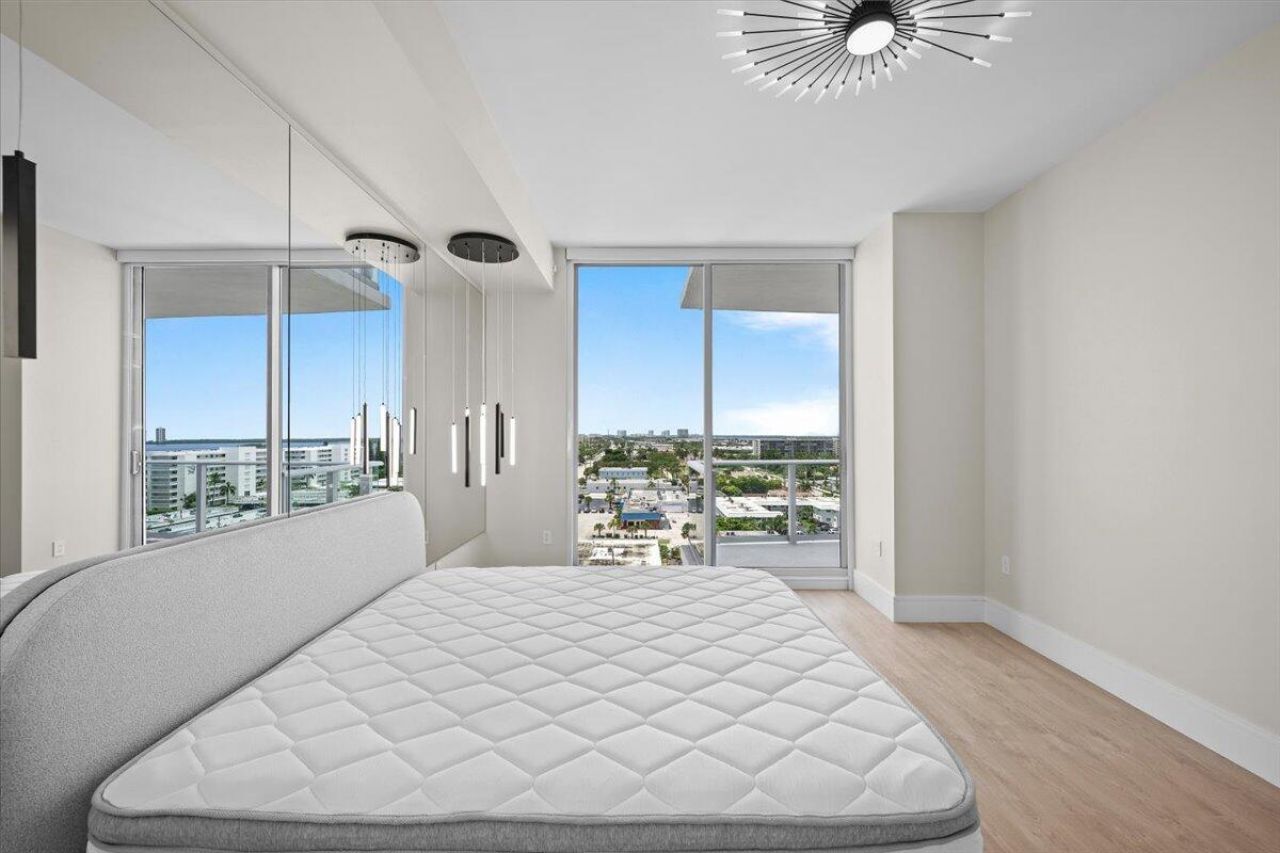 220 Lake Shore Drive, Unit 917, Lake Park, FL 33403 Photo