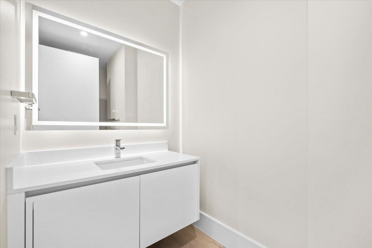 220 Lake Shore Drive, Unit 917, Lake Park, FL 33403 Photo