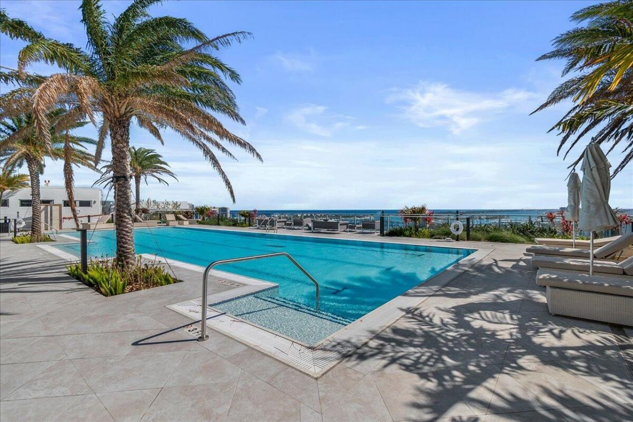 220 Lake Shore Drive, Unit 917, Lake Park, FL 33403 Photo