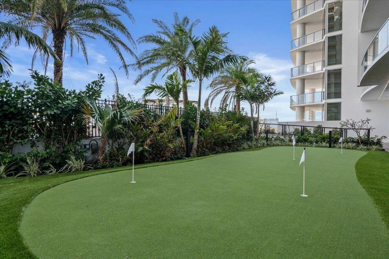 220 Lake Shore Drive, Unit 917, Lake Park, FL 33403 Photo